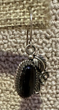 Load image into Gallery viewer, Vintage Onyx earrings
