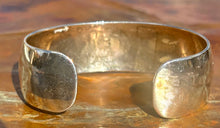 Load image into Gallery viewer, Vintage Southwestern Story Cuff
