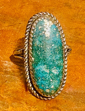 Load image into Gallery viewer, Vintage Turquoise Statement Ring

