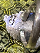 Load image into Gallery viewer, Vintage Nakai Sterling Silver Feather Onyx Ring
