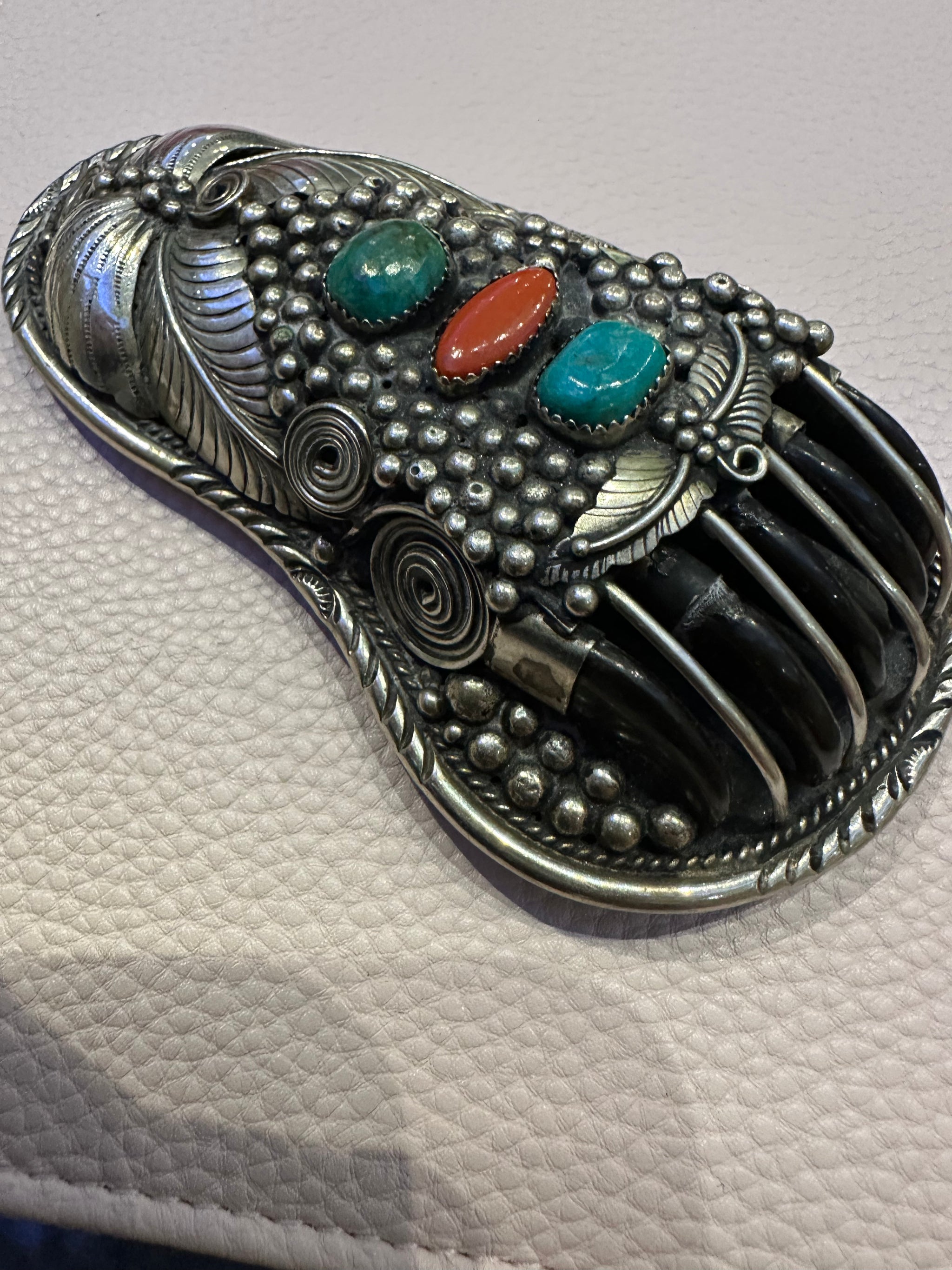Genuine Navaho Bear Claw Carved Silver Buckle and Fittings Vintage Navajo Sterling Silver Turquoise Red Coral Double  main image 2