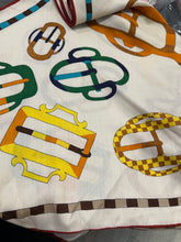 Load image into Gallery viewer, Cashmere Triangle Shape Scarf
