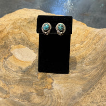 Load image into Gallery viewer, Vintage Sterling SIlver Turquoise Clip on Earrings
