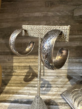 Load image into Gallery viewer, Vintage Navajo Hoop Earrings
