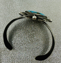 Load image into Gallery viewer, Vintage Bisbee Navajo Cuff
