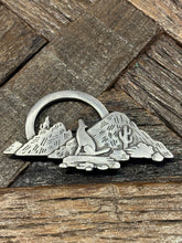 Load image into Gallery viewer, Vintage Coyote Brooch
