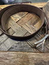 Load image into Gallery viewer, Mens Leather Belt
