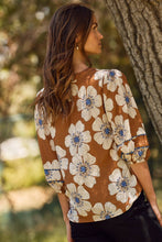 Load image into Gallery viewer, Floral Printed 3/4 Sleeve Blouse
