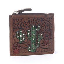 Load image into Gallery viewer, Briar Creek Hand tooled Leather Credit Card Holder

