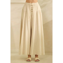 Load image into Gallery viewer, Pintuck Wide Leg Pant
