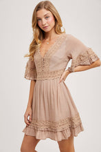 Load image into Gallery viewer, Lace Midi Dress
