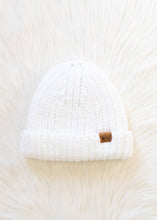 Load image into Gallery viewer, White Chunky Knit Beanie
