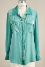 Load image into Gallery viewer, Vintage Long Sleeve Shirt
