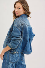 Load image into Gallery viewer, Floral Print Denim Barrel Jean
