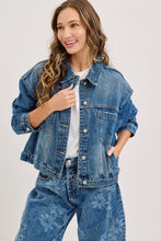 Load image into Gallery viewer, Floral Print Denim Barrel Jean
