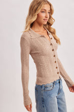 Load image into Gallery viewer, Scalloped Hem Top
