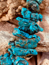 Load image into Gallery viewer, Vintage Chunky Turquoise Nugget necklace
