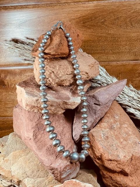 Vintage Navajo Pearls necklace-19