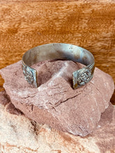 Load image into Gallery viewer, Navajo Mixed Metals Cuff with Silver, Brass and Copper
