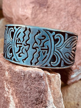 Load image into Gallery viewer, Old Taxco ITA Mexico Overlay Cuff
