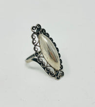 Load image into Gallery viewer, Vintage Sterling Silver Ring with Filigree
