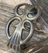 Load image into Gallery viewer, Hopi Sandcast Cuff
