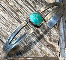 Load image into Gallery viewer, Navajo Cuff W/ Small Turquoise Stone in the Middle
